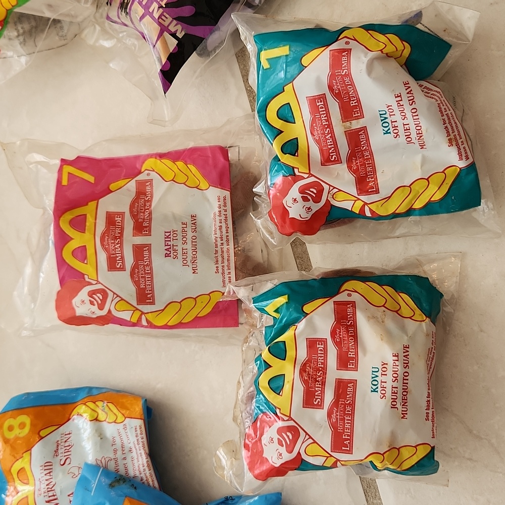 Vtg 32 Happy Meal Toys Late 1990s McDonald's Burger King Taco Bell Chick-fil-A - Picture 5 of 9
